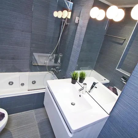 Soluxe Planet Costa Dorada